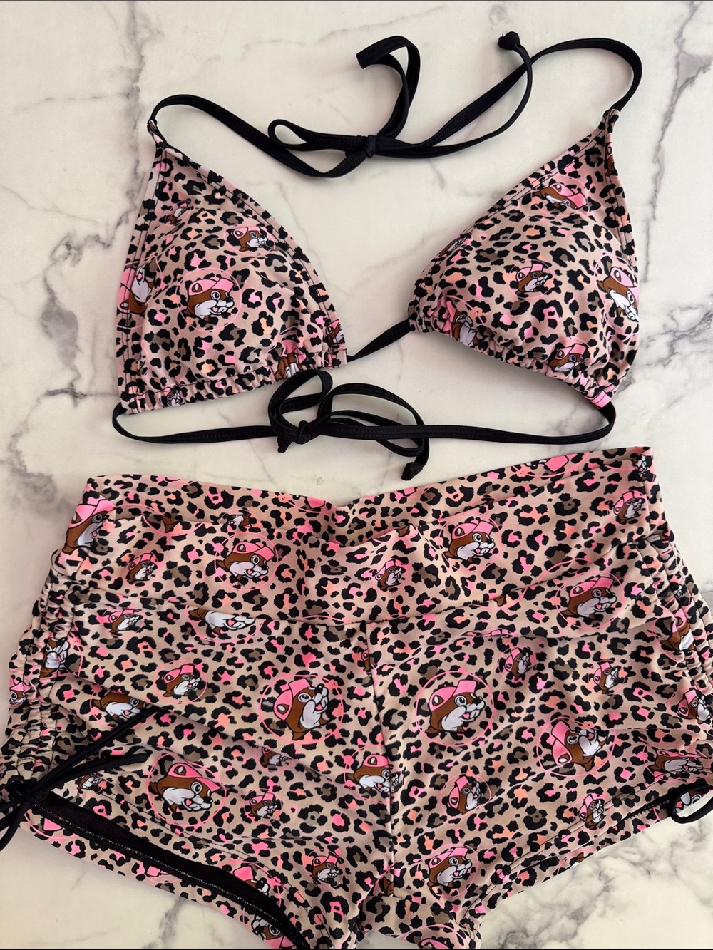 Buc-ee’s Leopard Print Bikini Top & Boy Shorts (M/L)